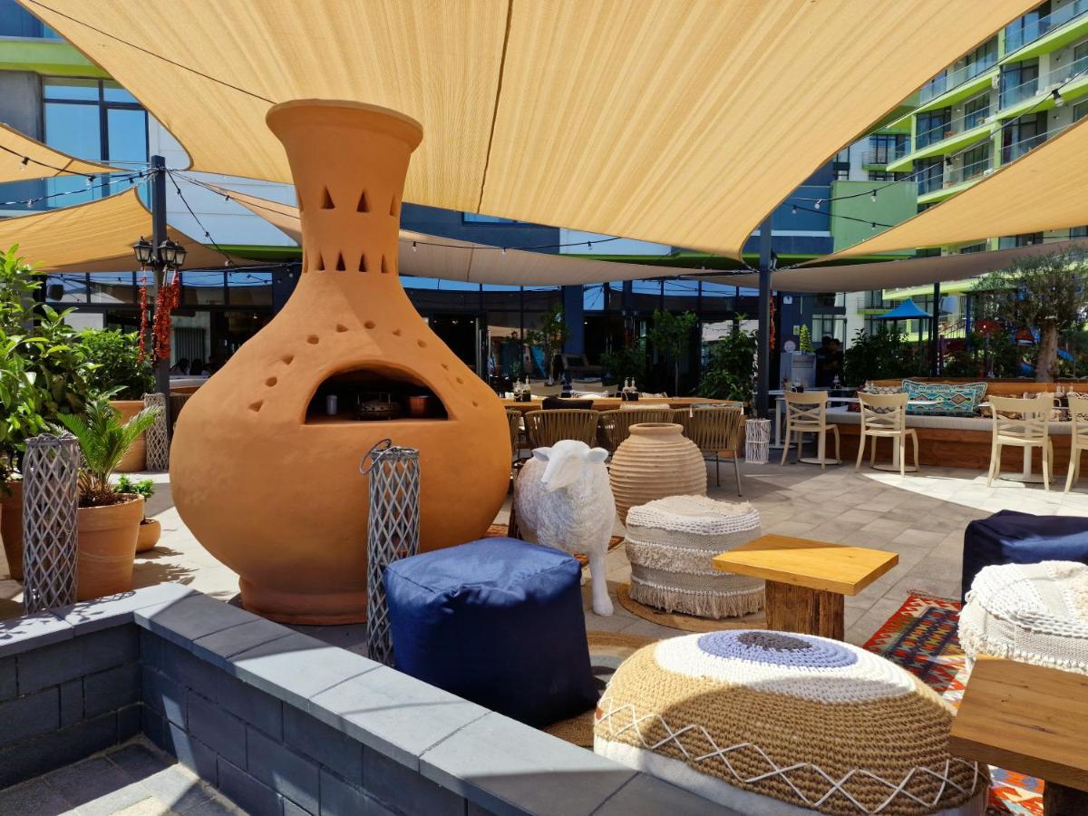 Royale Sundance Studio 8 Beach Spa & Pool Mamaia Nord Dış mekan fotoğraf
